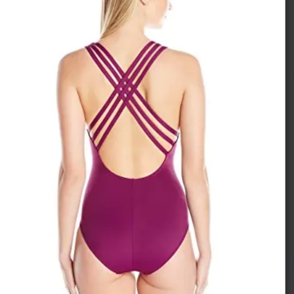 NWOT La Blanca Island Goddess Multi-Strap Cross-Back One Piece Size 8